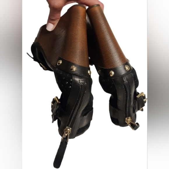 Guess Sandals. - Picture 5 of 6